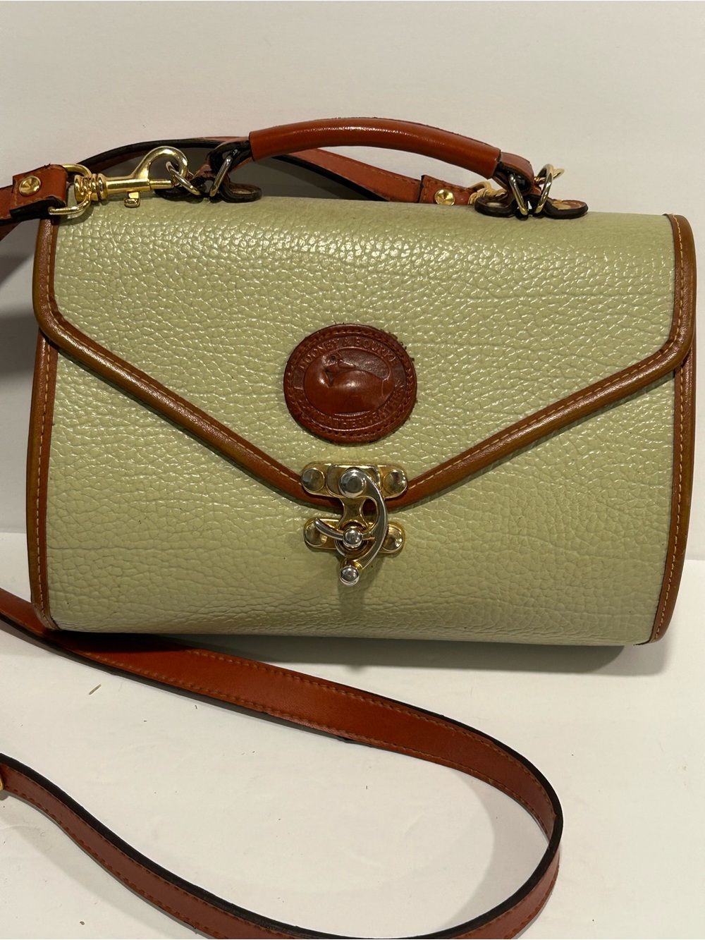 Dooney & Bourke AWL Carrier Bag Crossbody Light Olive Green Tan Vintage